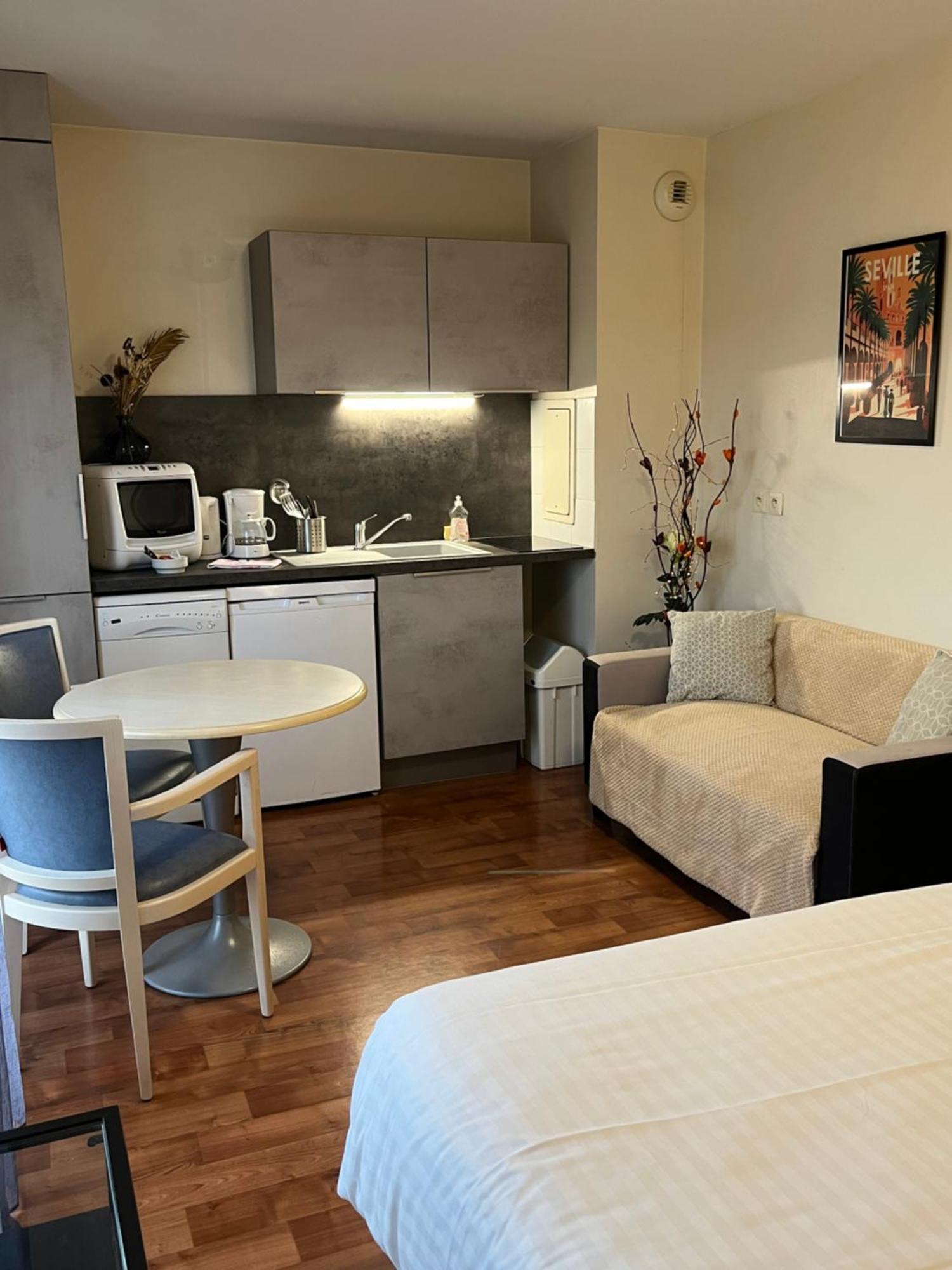Residence Carouge Appart Hotel Bretigny-sur-Orge Bagian luar foto